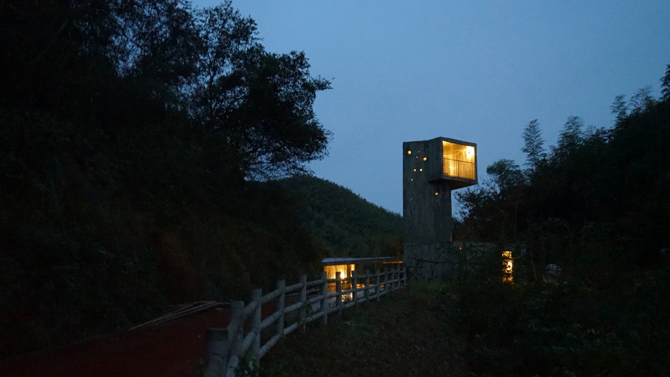 A Rest Station on A Mountaintop by JumpingHouseLab