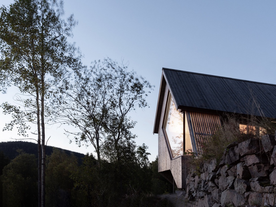 cabin in nordmarka norway by rever drage architects