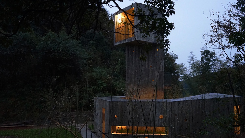 A Rest Station on A Mountaintop by JumpingHouseLab