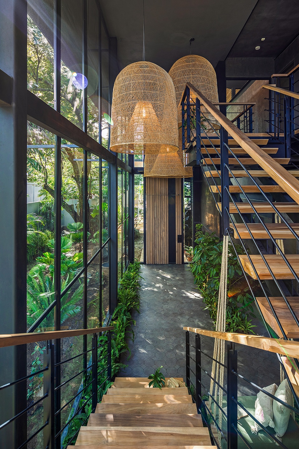 Raintree House by Studio Saxe