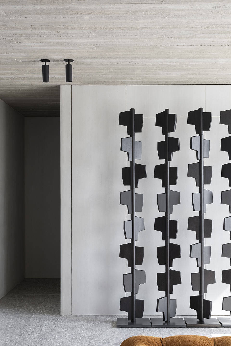 DenisCastaign ModernShapesEditions ©TijsVervecken 43A9253