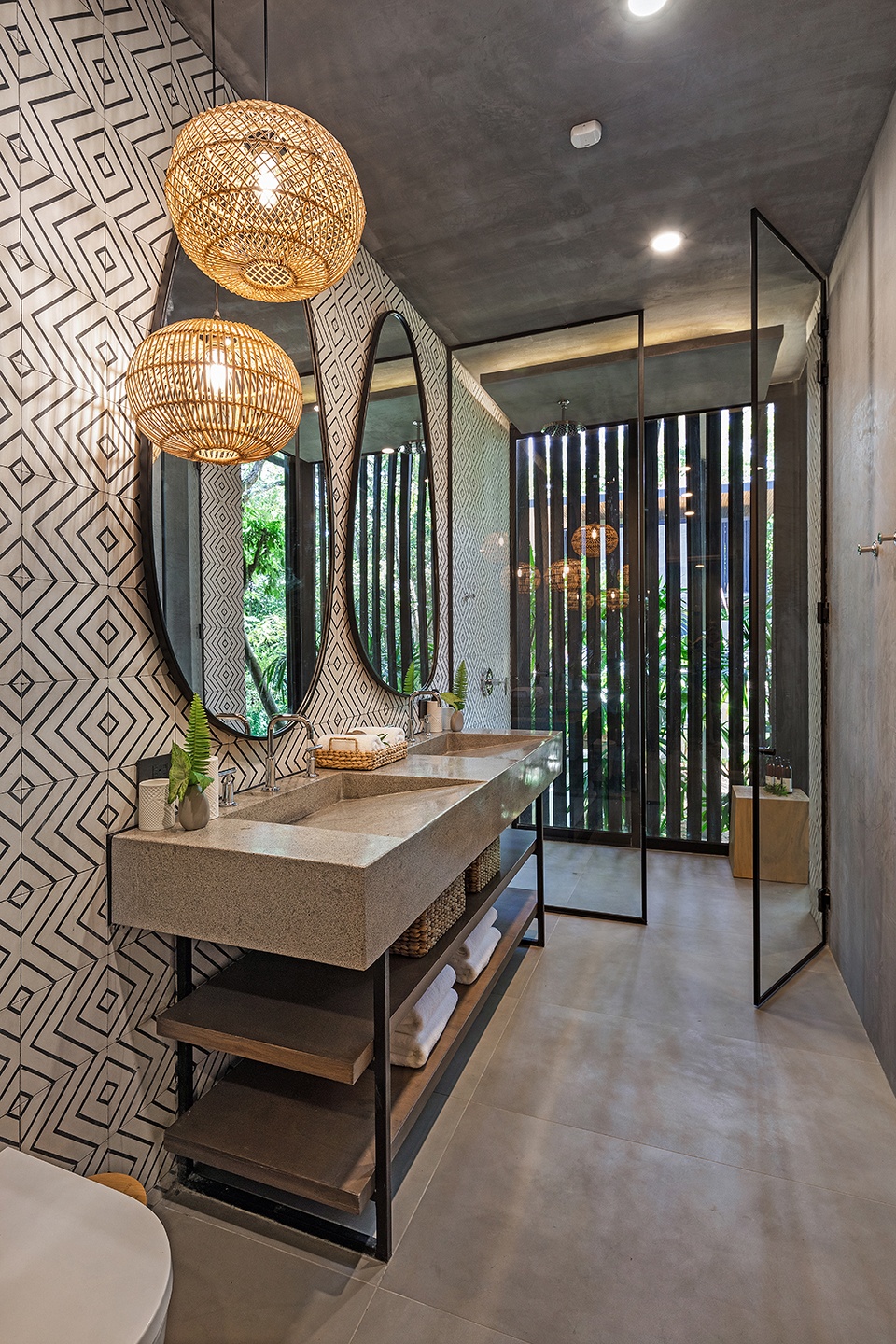 Raintree House by Studio Saxe