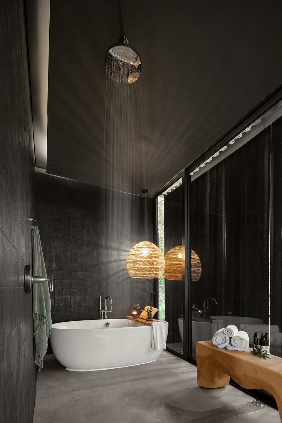 Raintree House by Studio Saxe