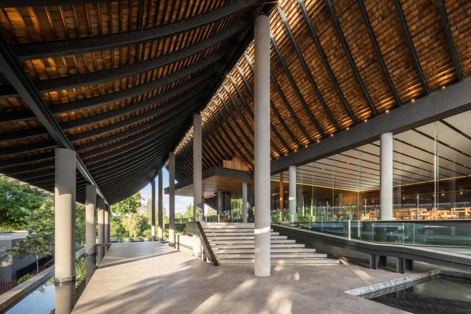 keereetara restaurant by idin architects