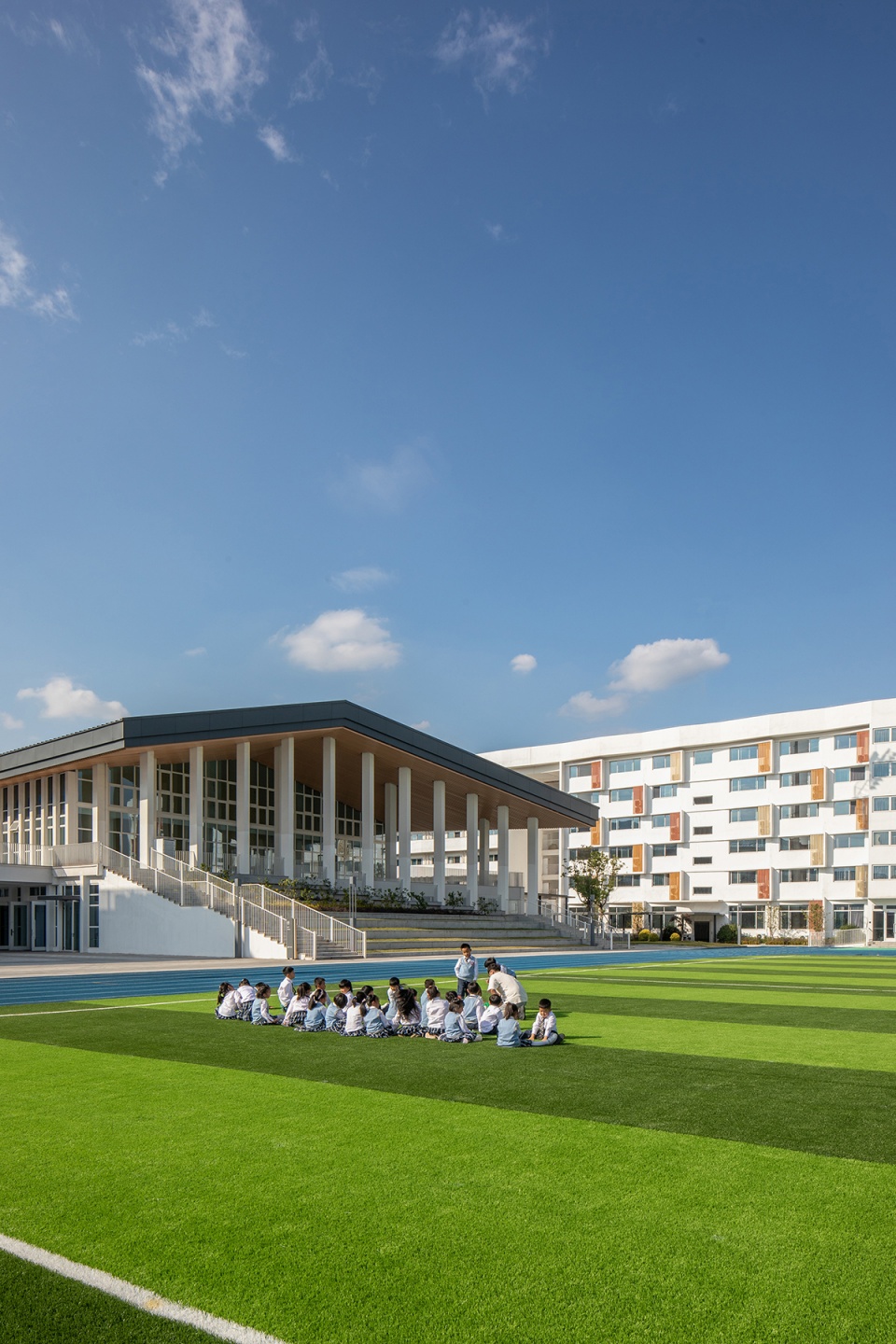 hengdian wenrong experimental primary school by architecture squared
