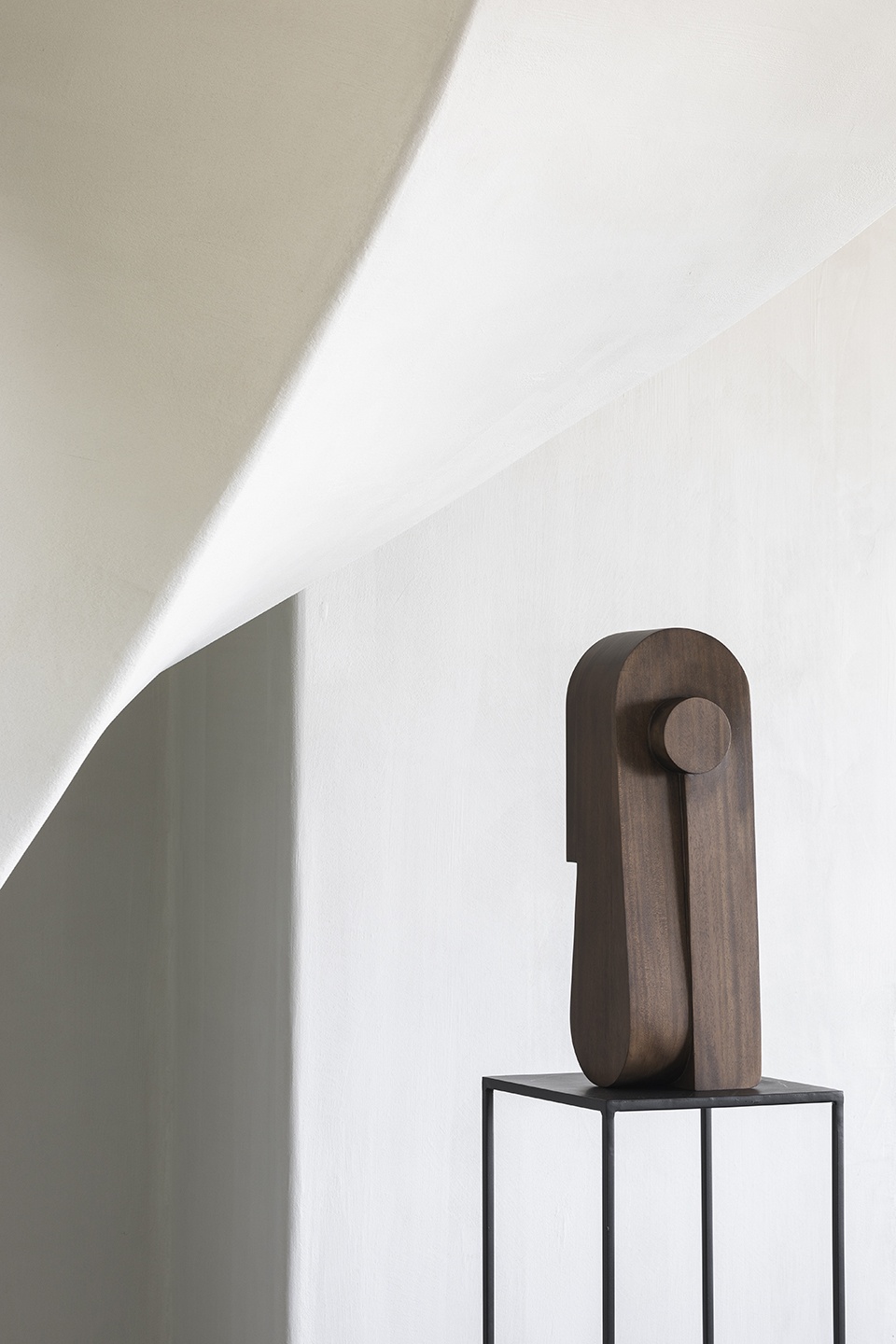 ScottVanderVoort ModernShapesEditions ©TijsVervecken 43A9329