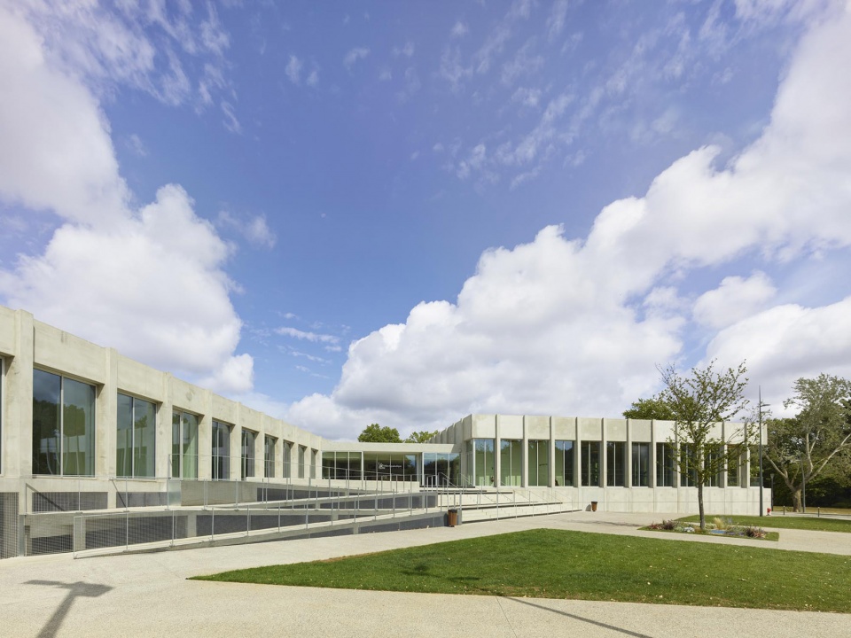 paicherou aquatic centre by taillandier architectes associes