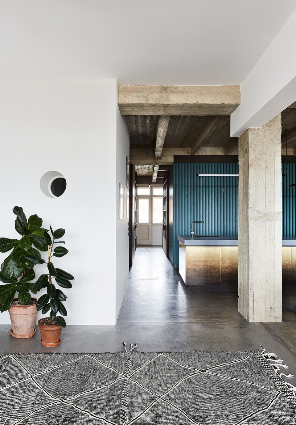 letna apartment by marketa bromova architekti