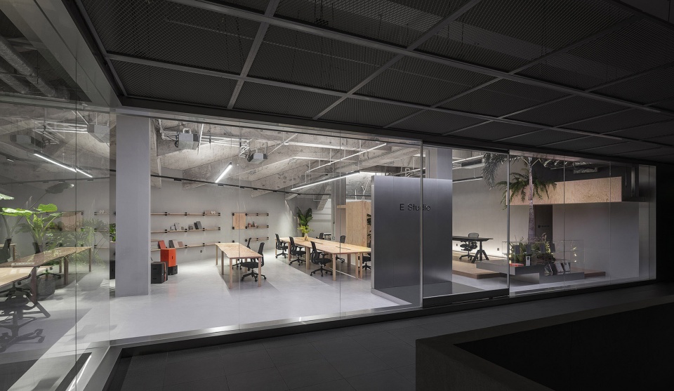 E Studio Office China by E Studio