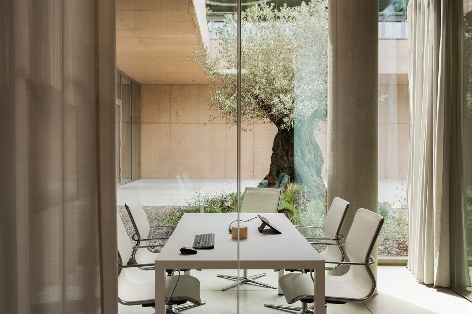 FENDI FACTORY by Piuarch
