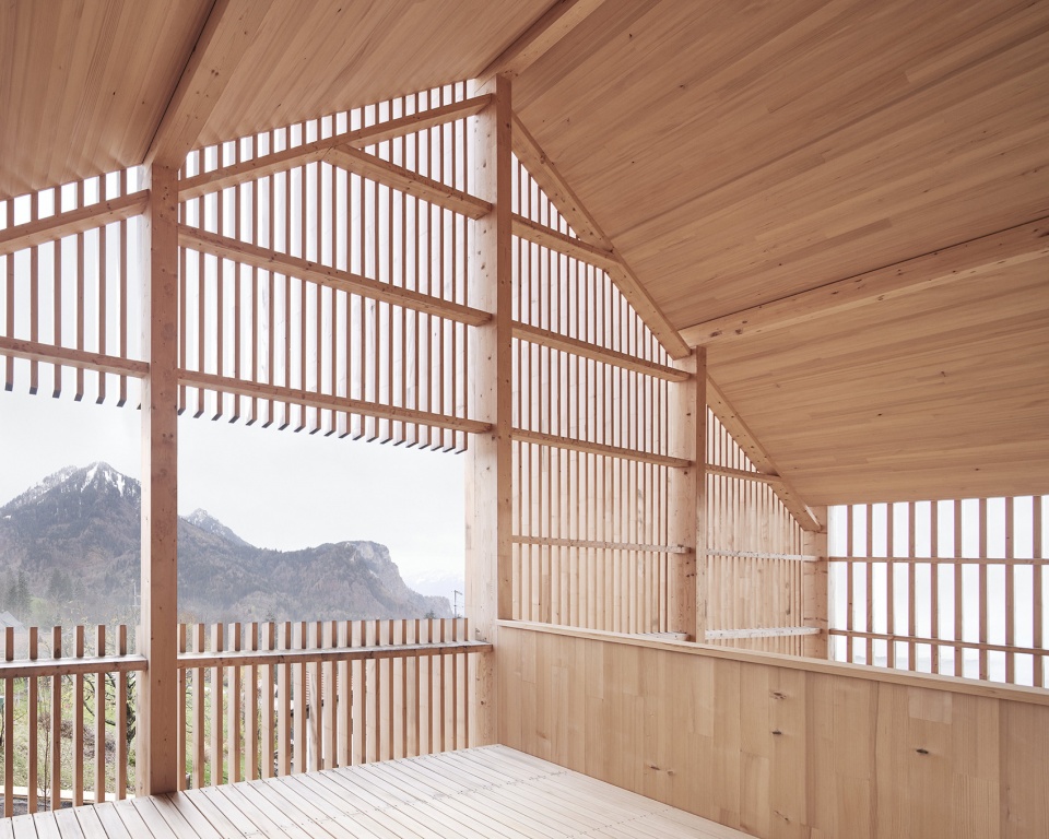 Multigenerational house with a view by MWArchitekten