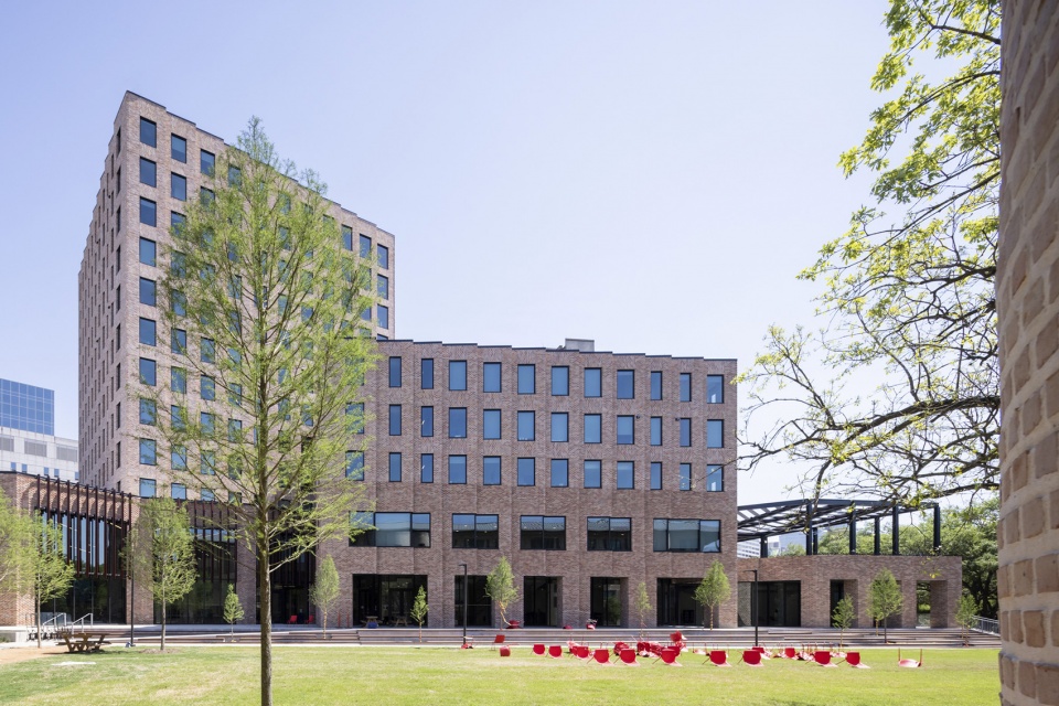 Sid Richardson Residential College Houston by Barkow Leibinger