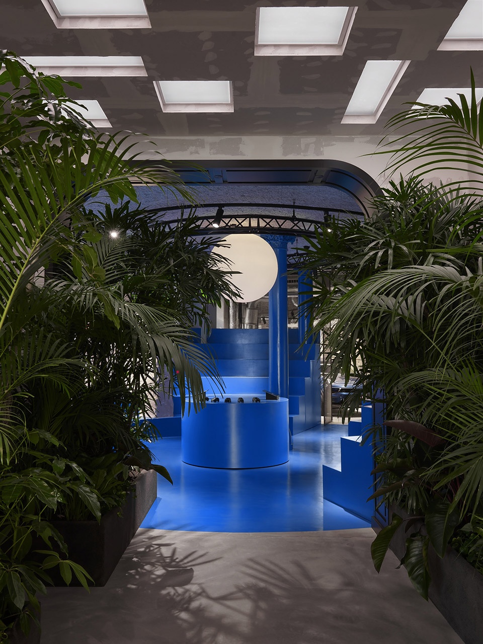 lynk and co club berlin by s p a c e projects