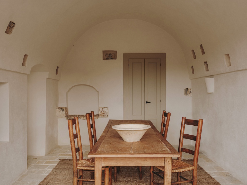 Casolare Scarani by Studio Andrew Trotter