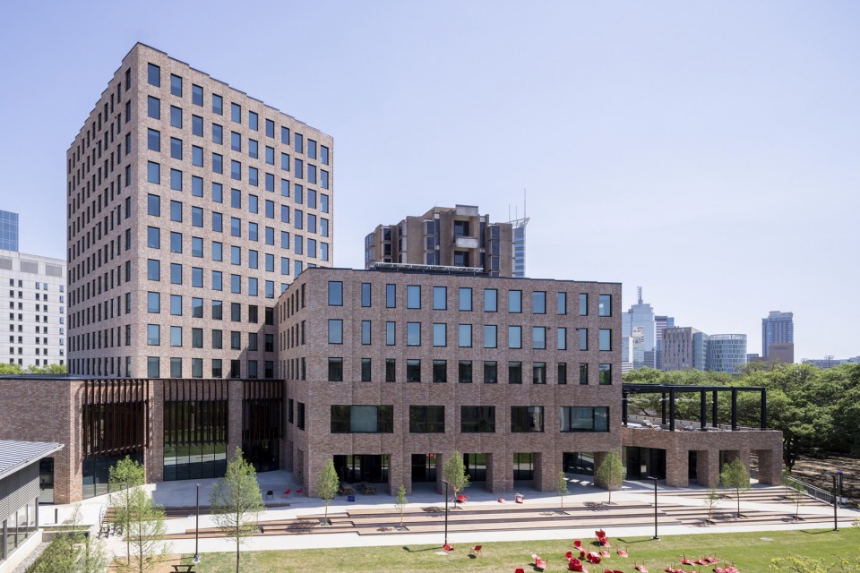 Sid Richardson Residential College Houston by Barkow Leibinger