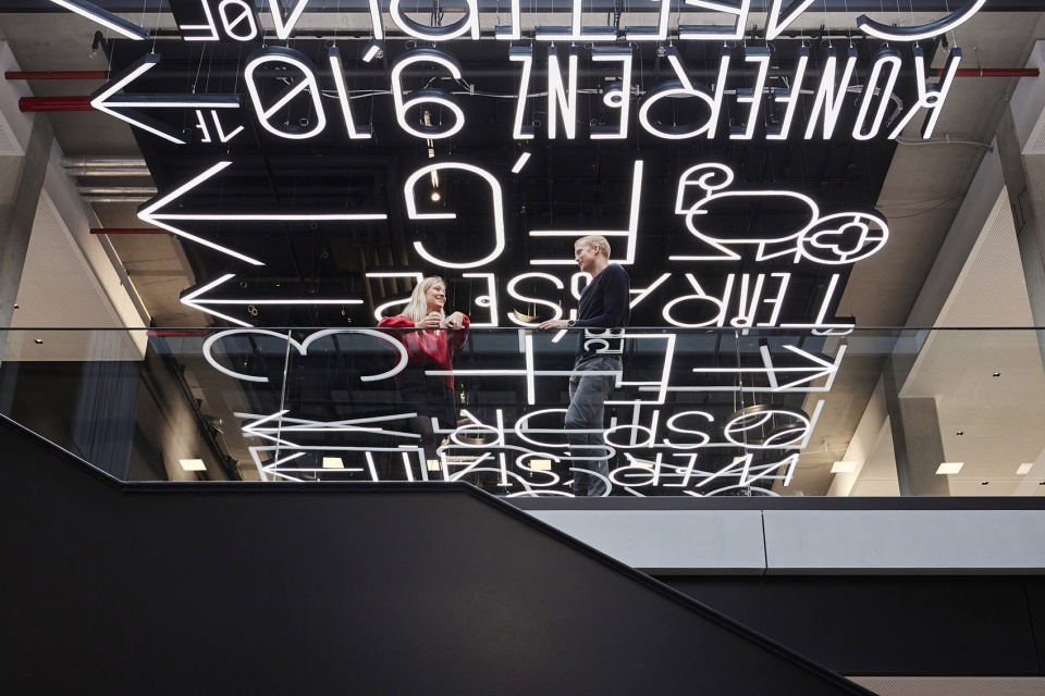 house of communication by henn