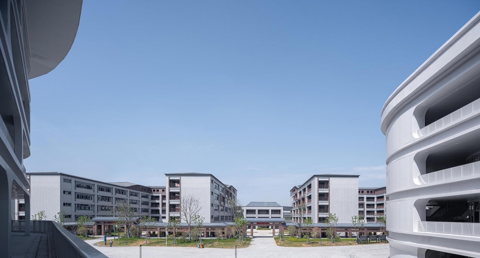 The East Campus of Hefei No 1 High School by UAD