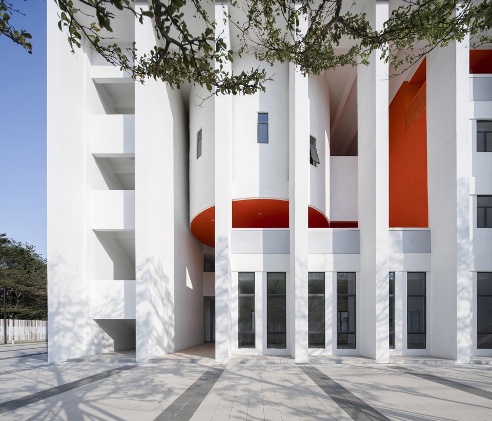 nanhai guicheng jingui high school by atelier cns