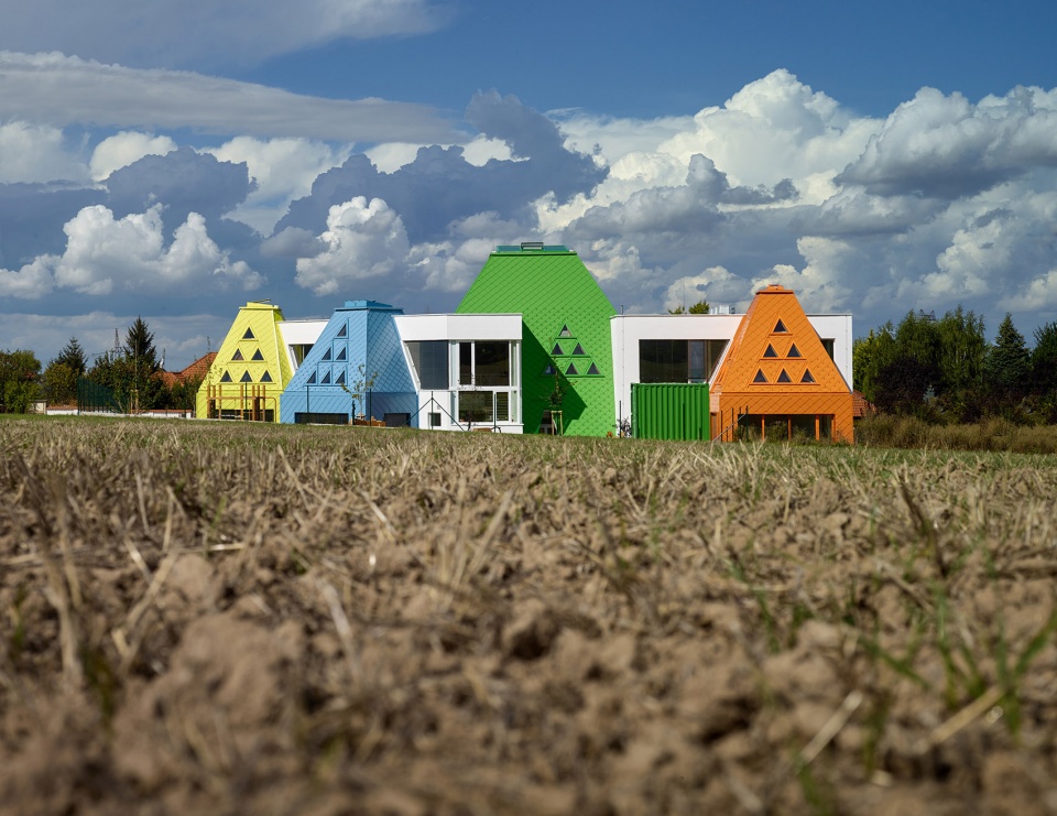 vetrnik kindergarten by architektura