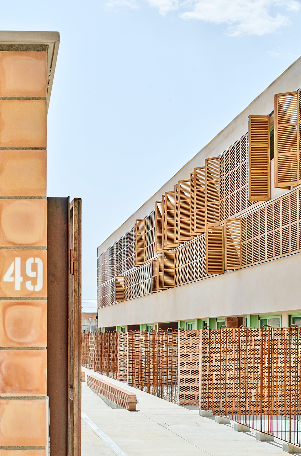 54 subsidized homes in Mallorca by Alventosa Morell Arquitectes