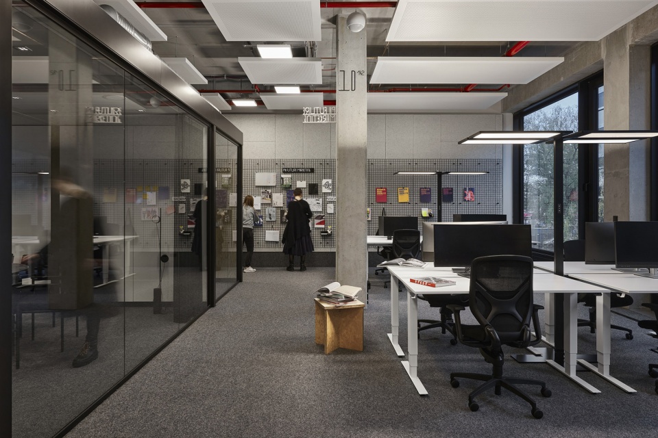 house of communication by henn