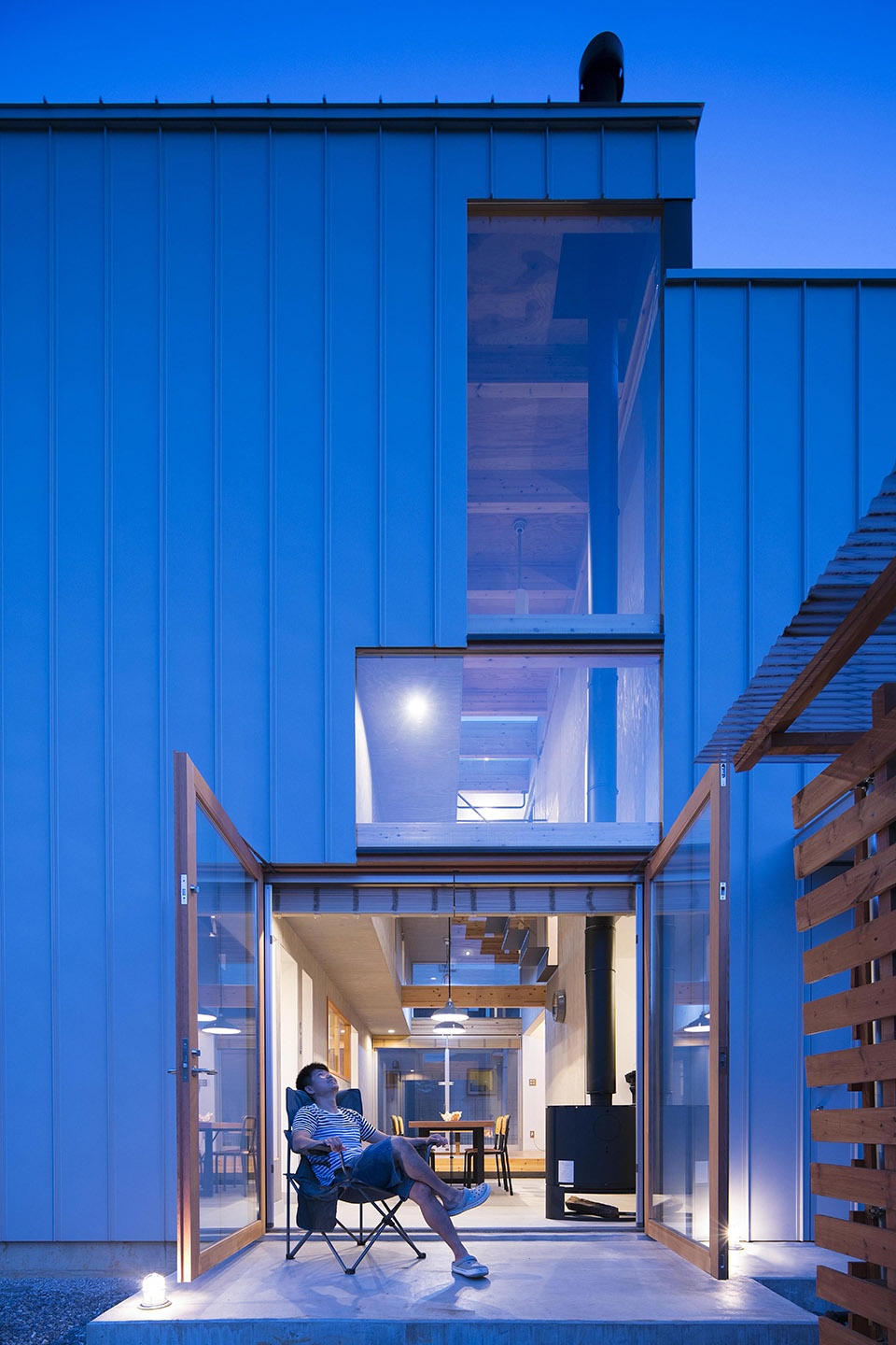 split house by shinsuke fujii architects