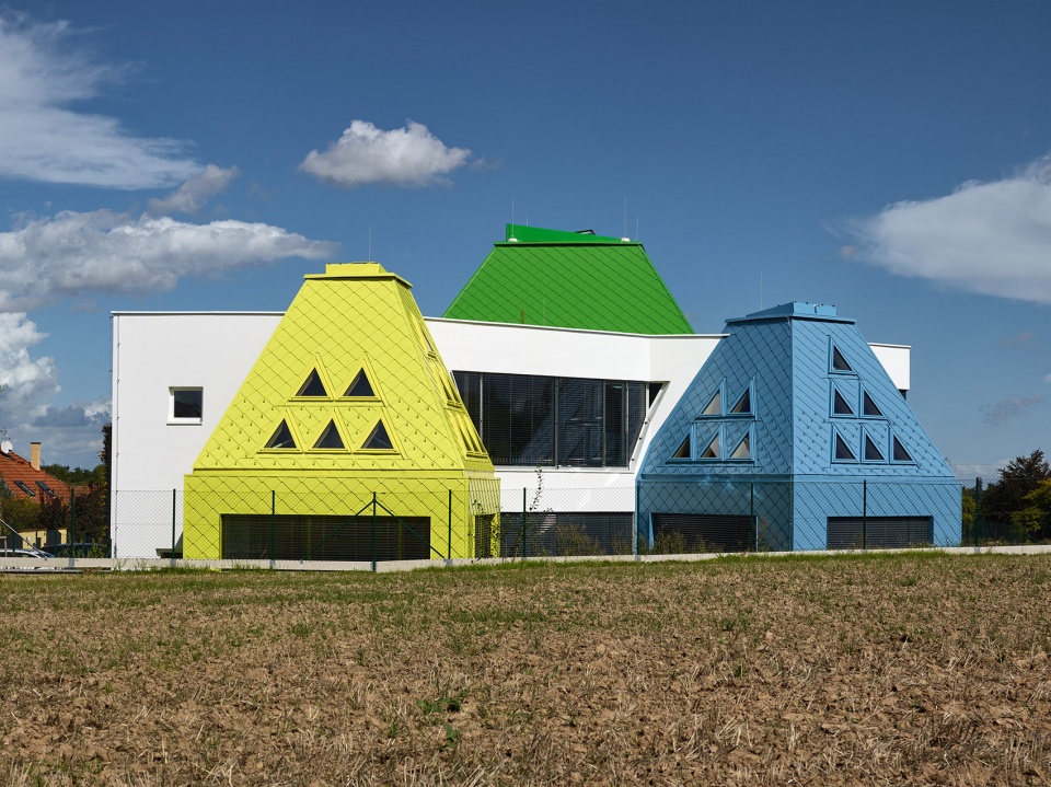 vetrnik kindergarten by architektura