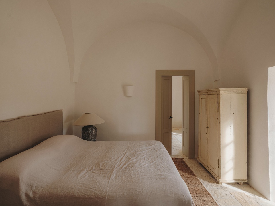 Casolare Scarani by Studio Andrew Trotter