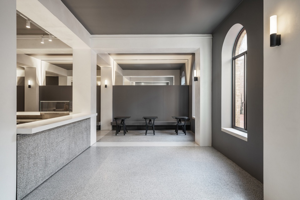 renovation restoration and refurbishment of palazzo dei diamanti labics