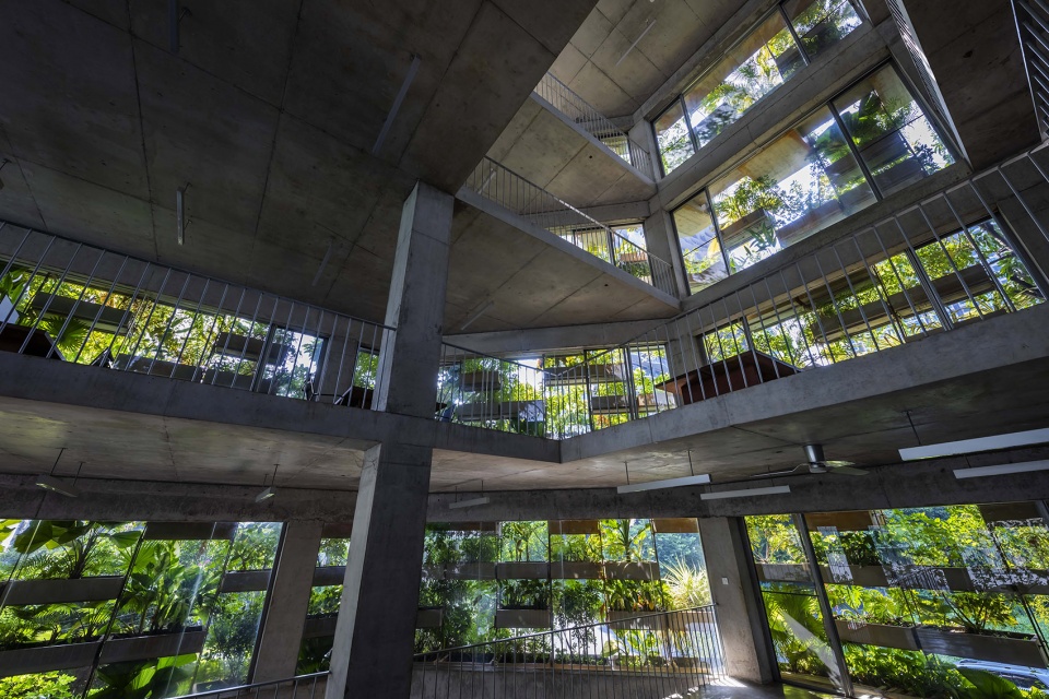 urban farming office by vtn architects