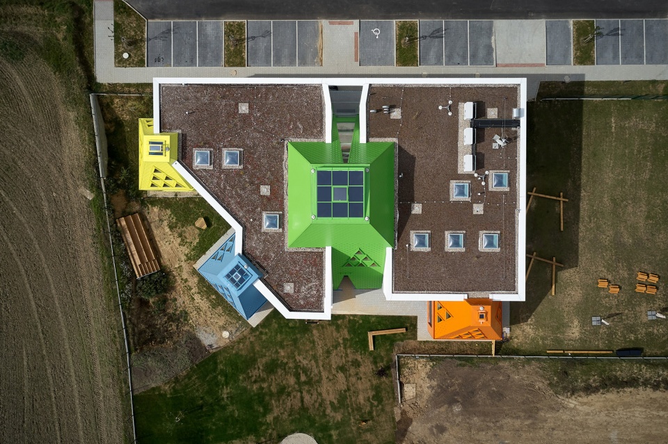 vetrnik kindergarten by architektura