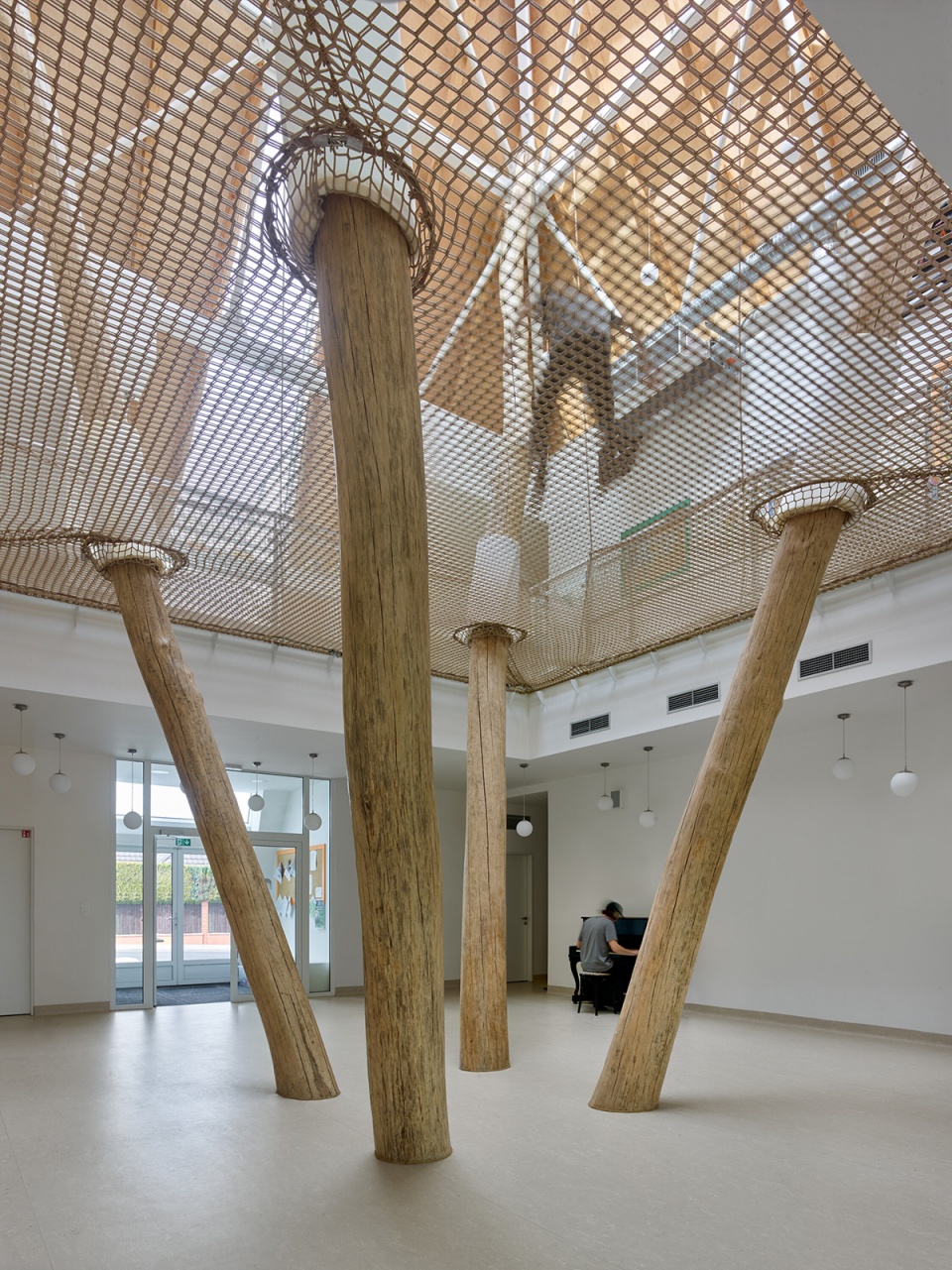 vetrnik kindergarten by architektura