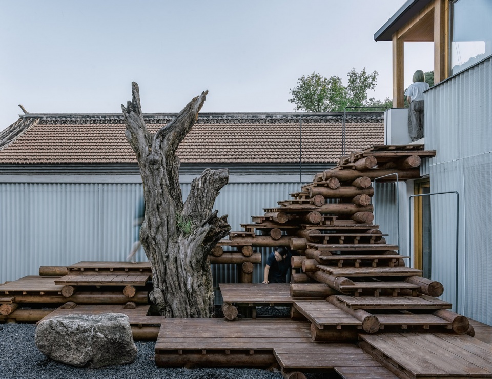 harrierfall beacon tower in my yard by dl atelier