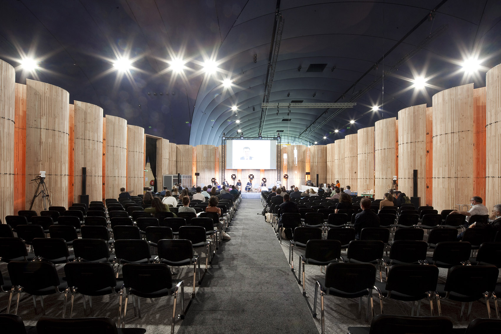 the ephemeral auditorium paris by artbuild architects