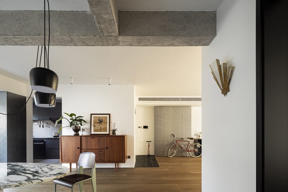 take it easy by the one studio