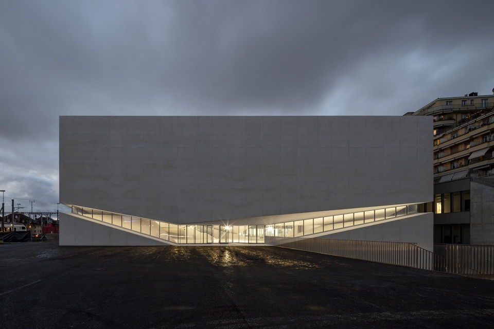 photo elysee and mudac by ittenbrechbuhl aires mateus associados