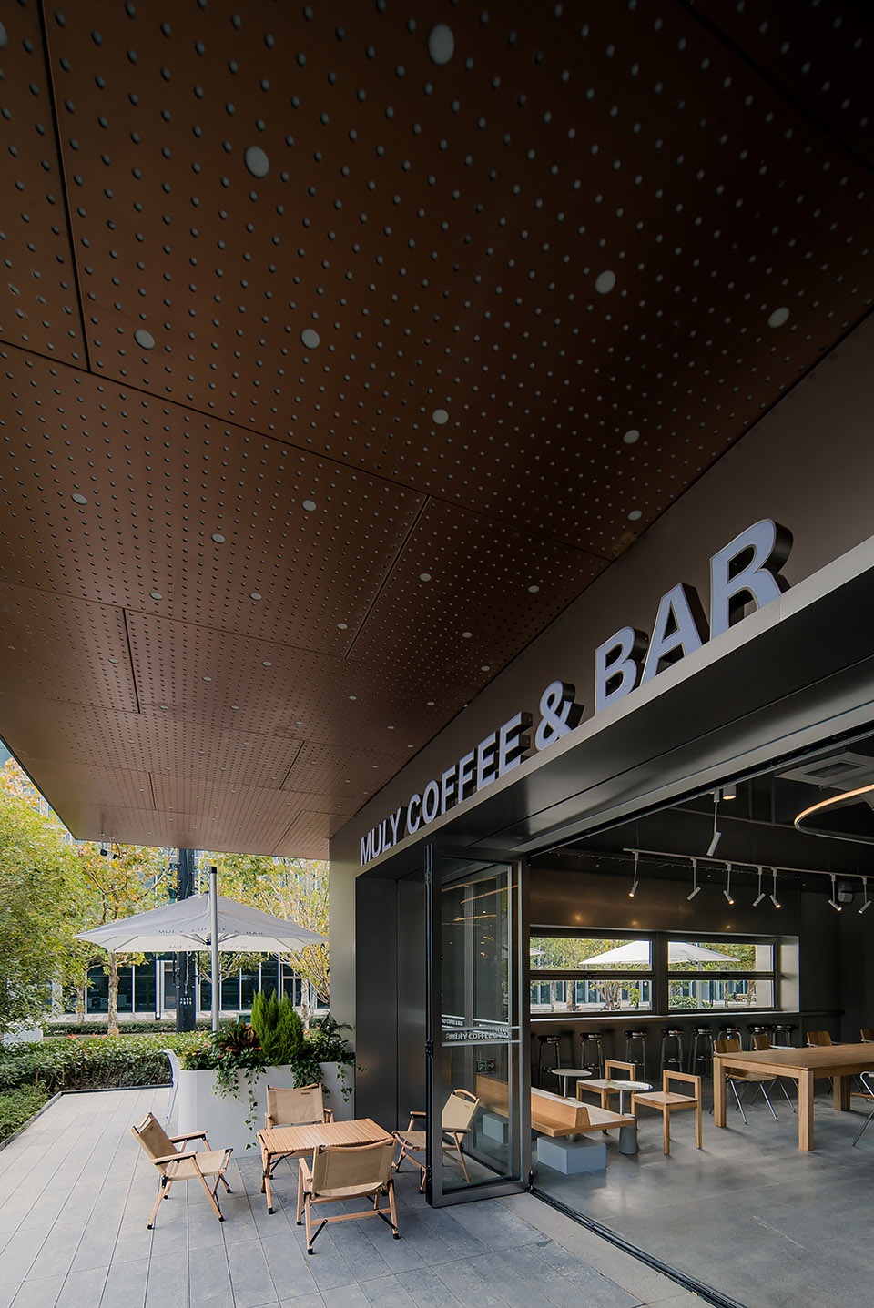 muly coffee brand store shanghai china by qihe designworks