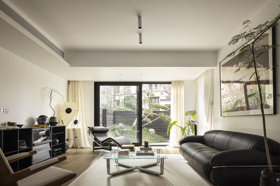 take it easy by the one studio