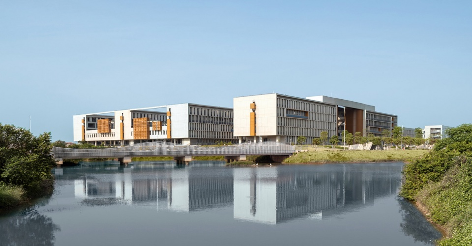 public teaching and learning building of guangdong university of petrochemical technology by tjad