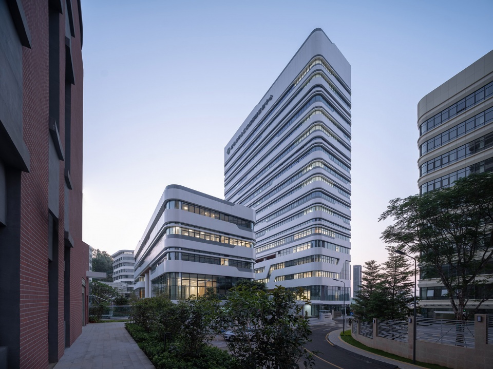 Design of Pingshan District Center for Disease Control and Prevention of Shenzhen by Z Z STUDIO