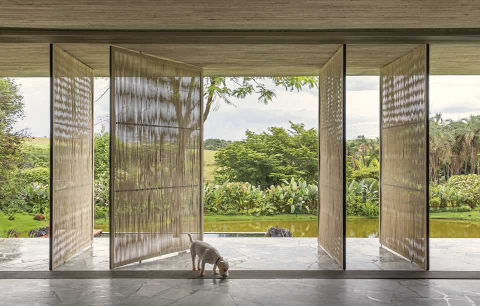 House of the Lake by mf arquitetos
