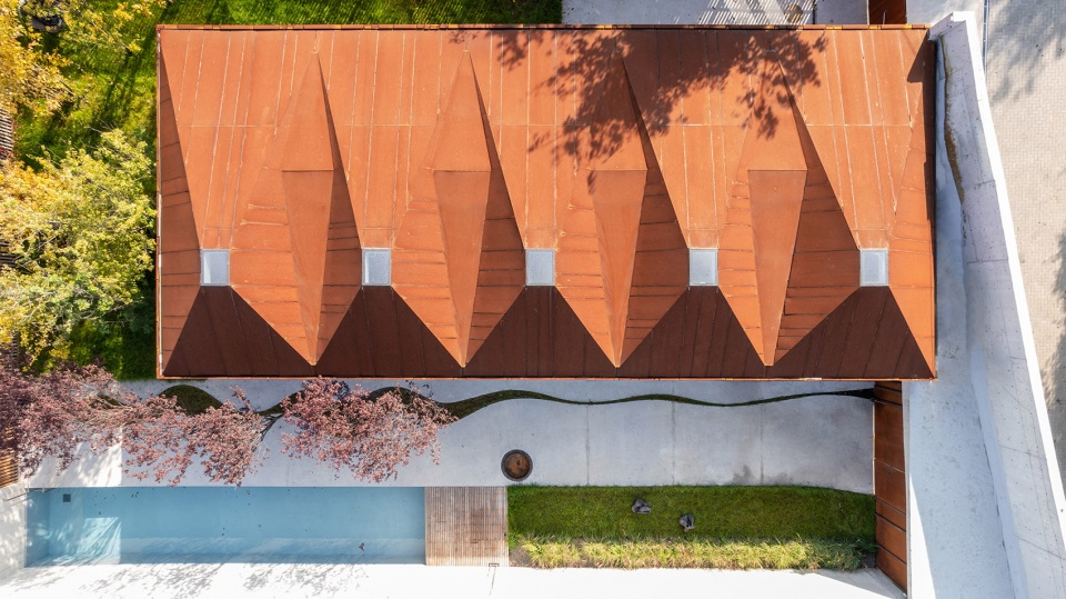 Villa Domes by Calujac Architecture