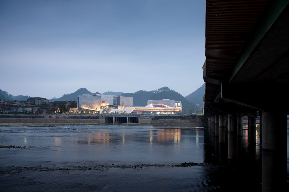 kaihua county public culture square by chinacuc