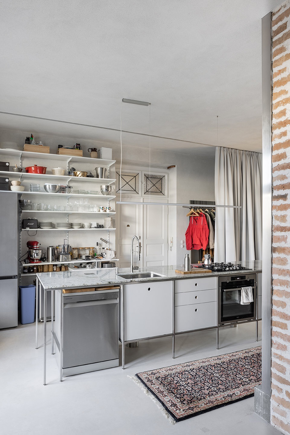1927 apartment by kilohonc