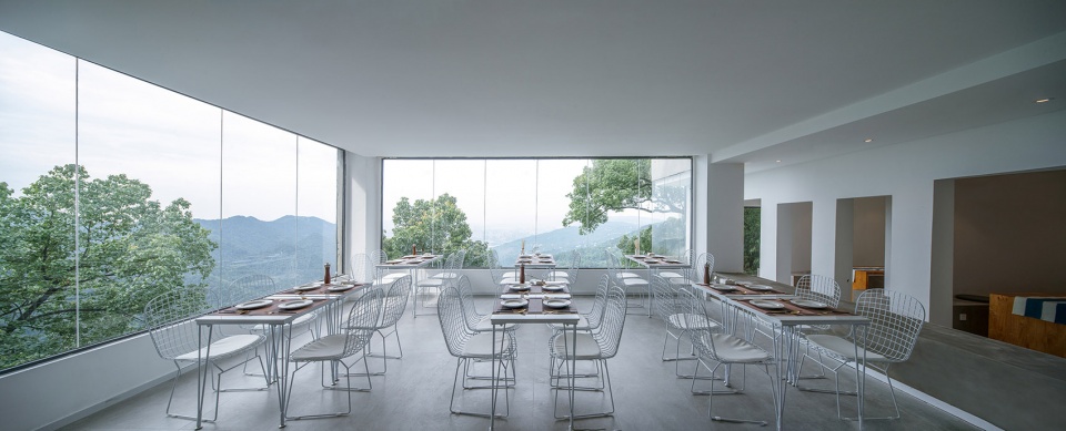 Bridge House China by Zhi Architects