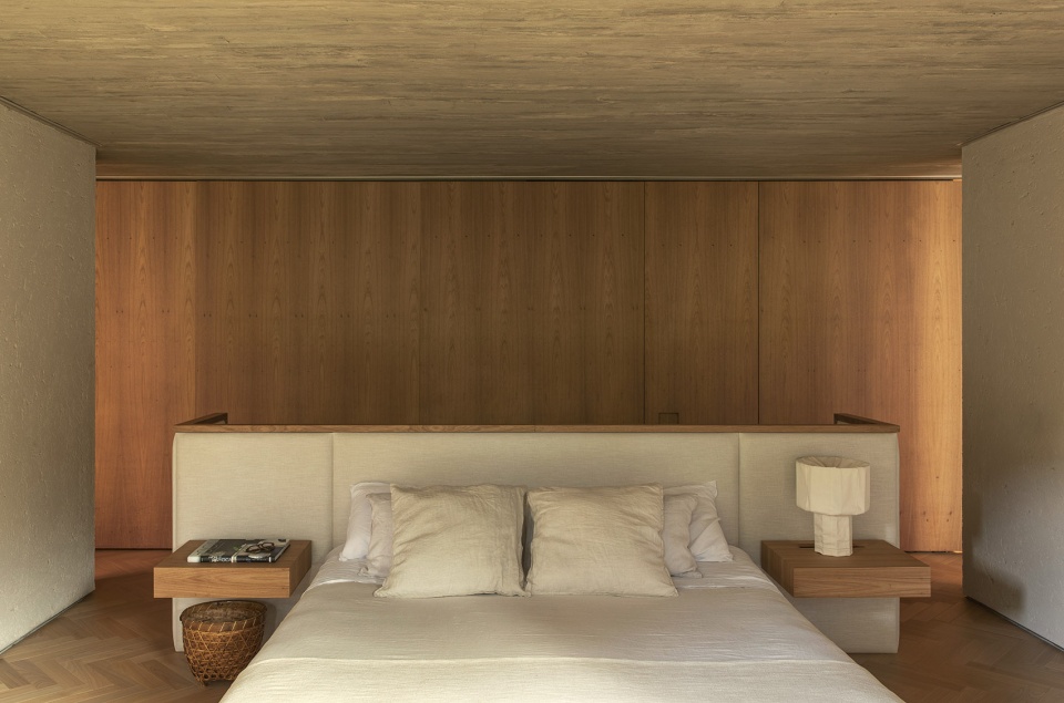 House of the Lake by mf arquitetos