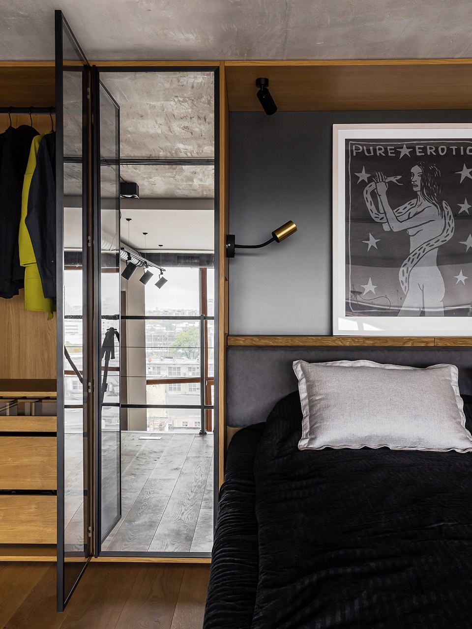 LOFT APARTMENT by ZROBIM architects