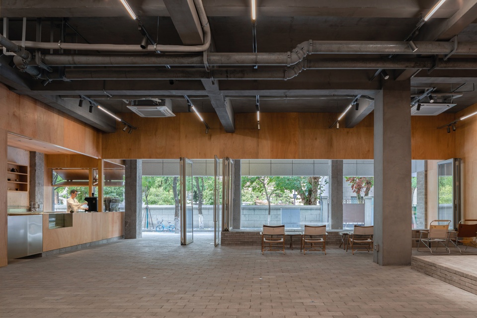 62 Beiting Lane Store China by MOU architecture studio