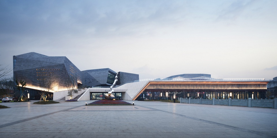 kaihua county public culture square by chinacuc