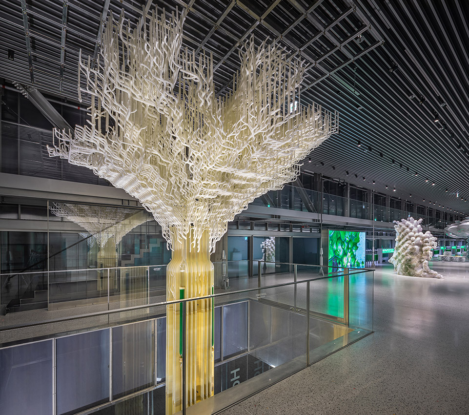 tree one photosynthetic sculpture by ecologicstudio